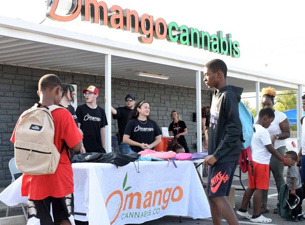 n_may_ave_mango_event