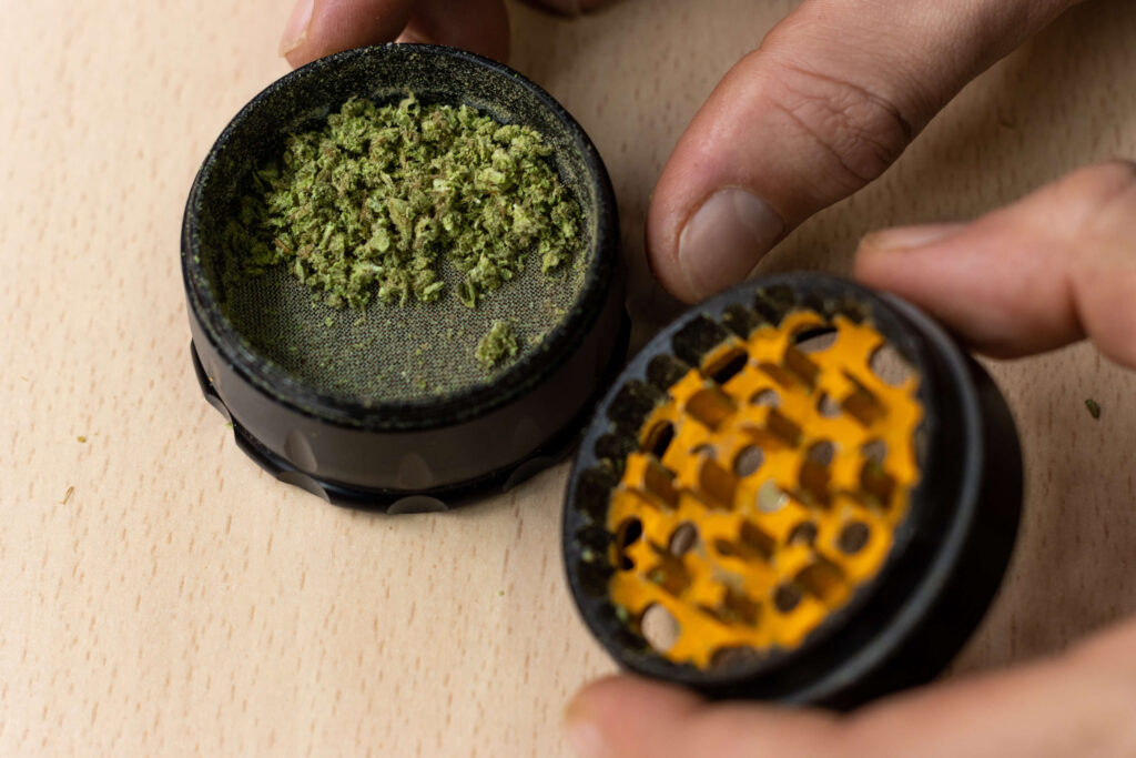 weed-grinder